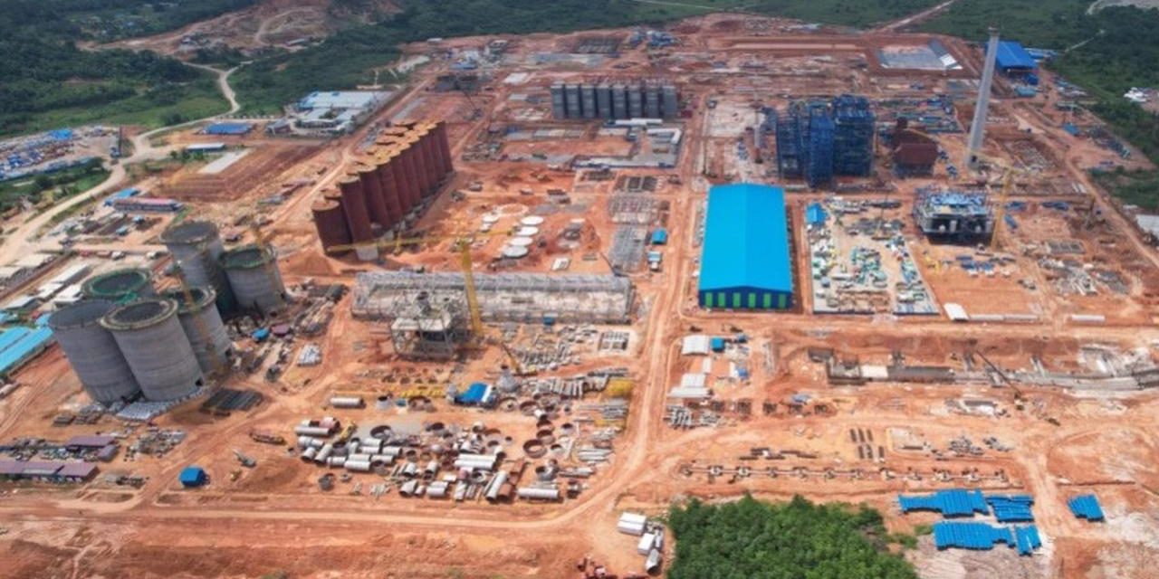 Kontribusi Hilirisasi Bauksit Nikel Bagi Warga Lokal Di Mempawah