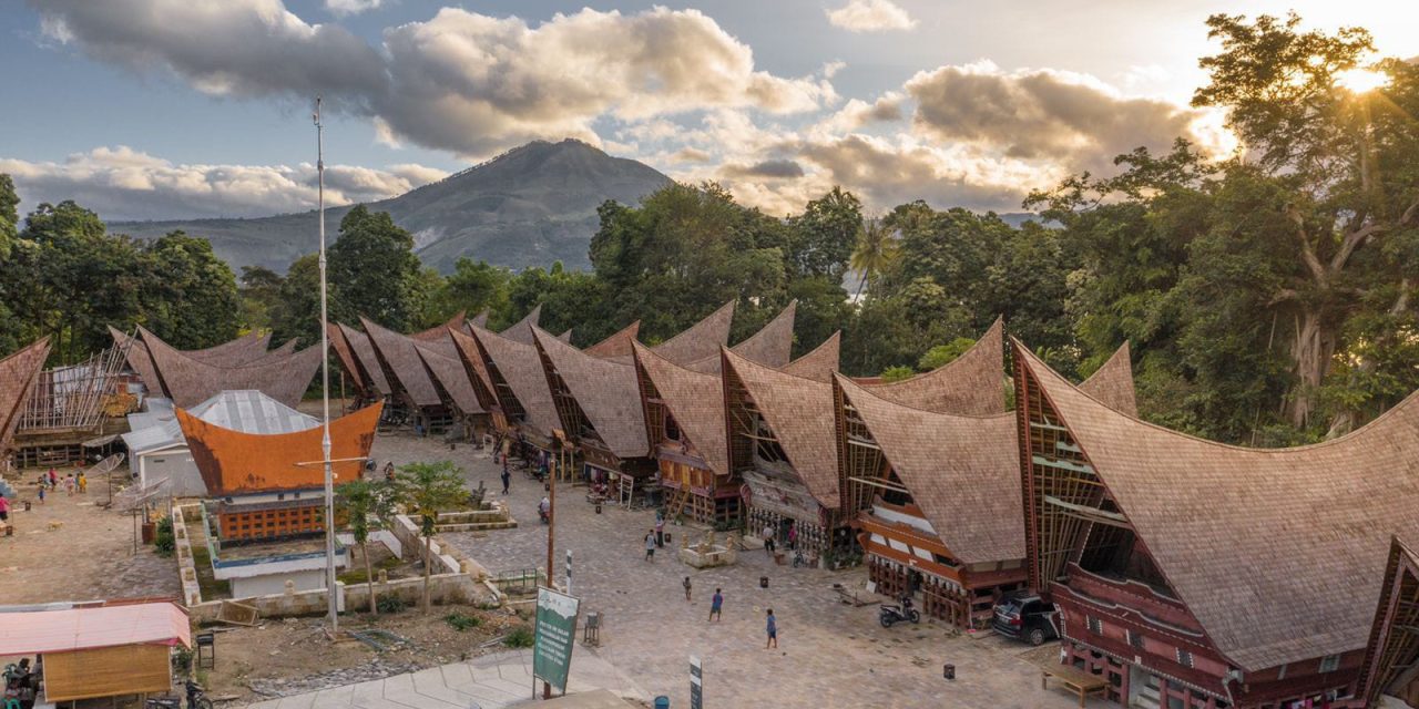 Pesona Alam Wisata Sumatera Utara, Danau Toba, Yuk Simak!