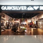 Brand Quiksilver: Outfit Wajib Buat Kamu Yang Suka Vibes Pantai