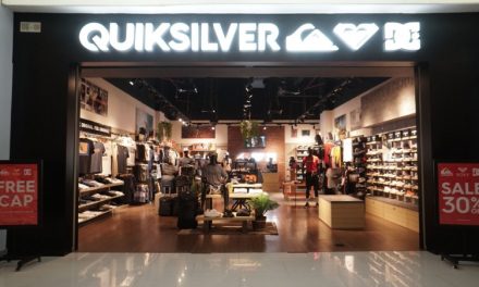 Brand Quiksilver: Outfit Wajib Buat Kamu Yang Suka Vibes Pantai