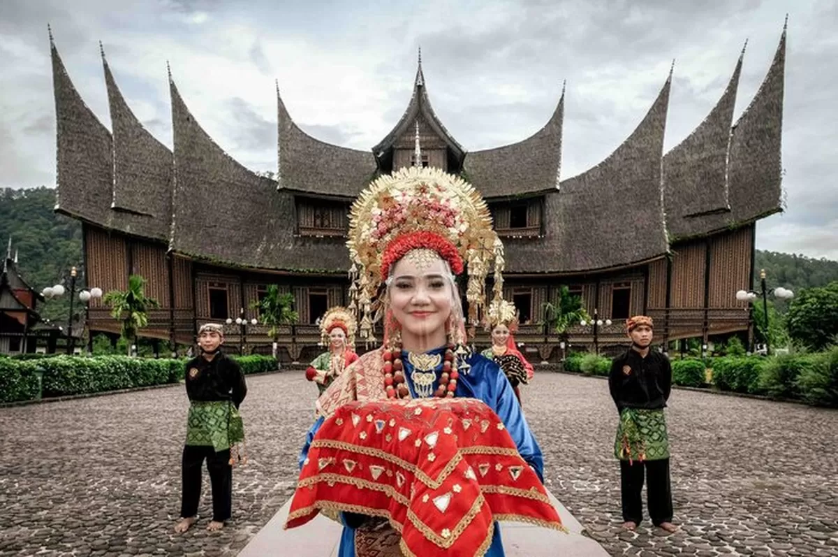 Menguak Sisi Lain Ranah Minang Yang Jarang Terungkap