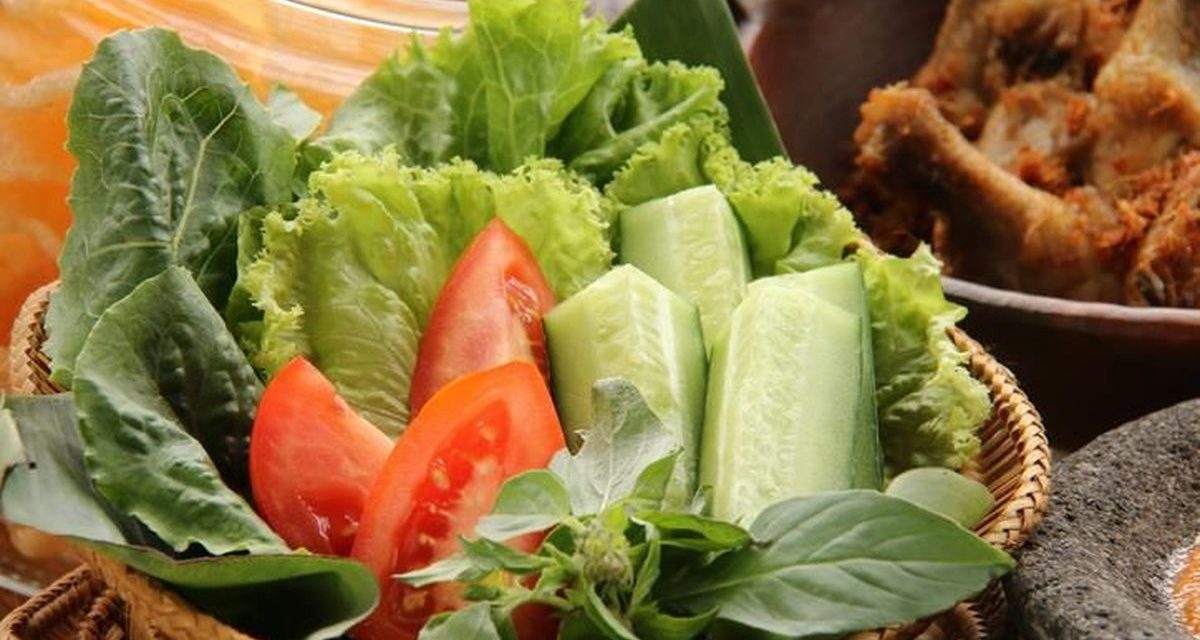 Rahasia Kenikmatan Kuliner Sunda, Juara Lalapan!