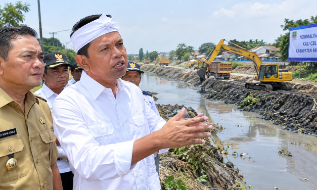 Dedi Mulyadi Minta Normalisasi Kali CBL Tuntas Tahun Ini